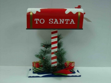 17-1/2"H woode mail box d&eacute;cor